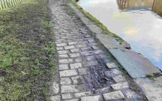 Stone Setts will be repointed and relain